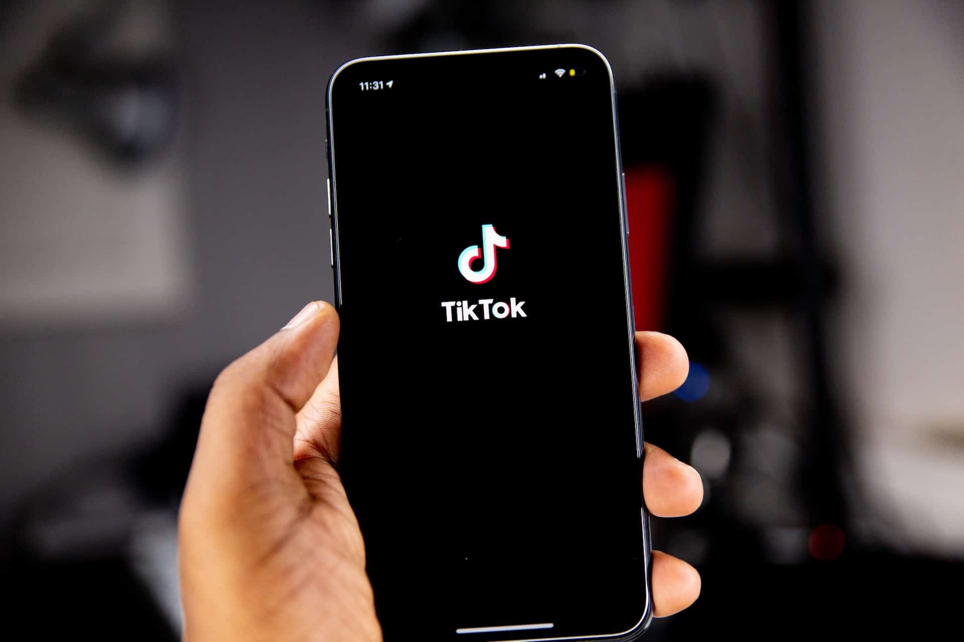 start selling on tiktok and become a tiktok seller