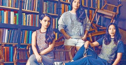 Juliana, Betina, And Selina Ocampo